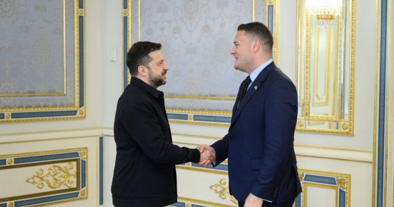 Розбіжності у версіях: Чому посла Залужного не було на зустрічі Зеленського з британським міністром оборони