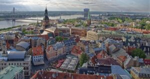 Повітряна тривога в Латвії та закрите небо Фінляндії: що сталося і чому це важливо