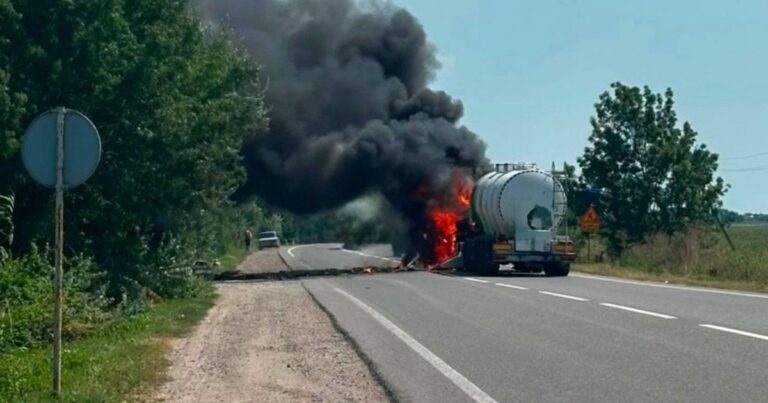 Російська атака на Одещину 11 серпня: двоє загиблих, троє постраждалих внаслідок удару по вантажівці