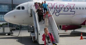 Правила Wizz Air – подушка для шиї може обійтися пасажирам у 55–65 євро — Світ
