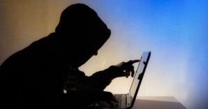 Шахрайство під прикриттям обстрілів: Як український бізнес намагаються ошукати