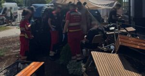 Жахлива ДТП у Києві: два BMW знищили терасу ресторану, один з водіїв раніше збив дитину на смерть