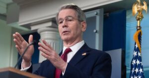 Міністр фінансів США представив мирний план Трампа щодо України на зустрічі з російським колегою на G20