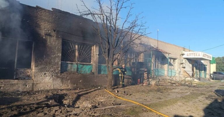 Росіяни атакували безпілотником магазин на Миколаївщині: загинули діти