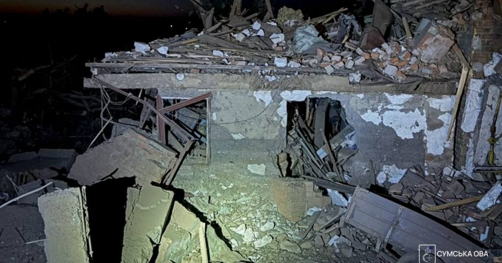 Удар КАБами по Сумщині 10 серпня — які наслідки обстрілу, що відомо про потерпілих — Укрaїнa Удар КАБами по Сумщині 10 серпня — які наслідки обстрілу, що відомо про потерпілих — Укрaїнa