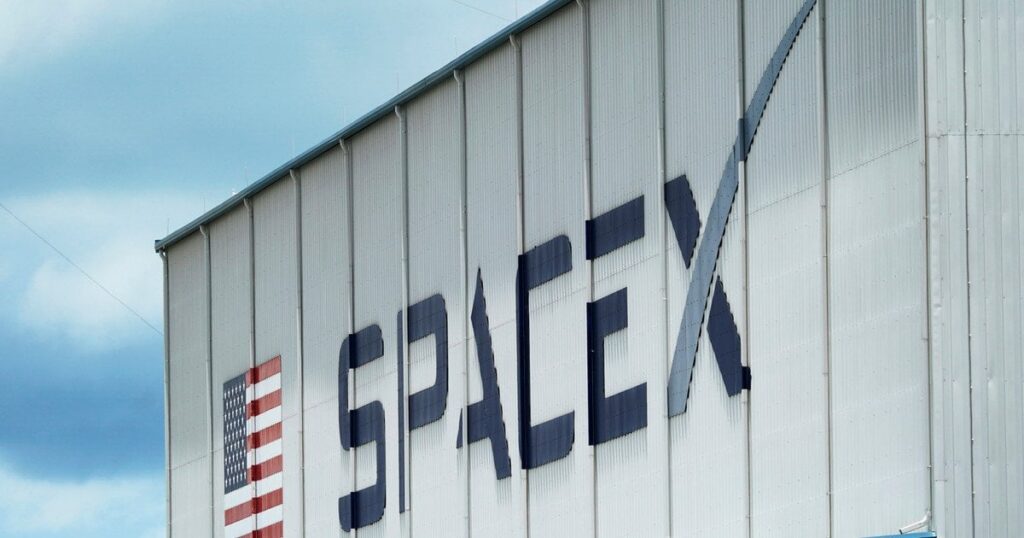 SpaceX змінила рішення: Польщу повертають до Starlink Roam — Світ