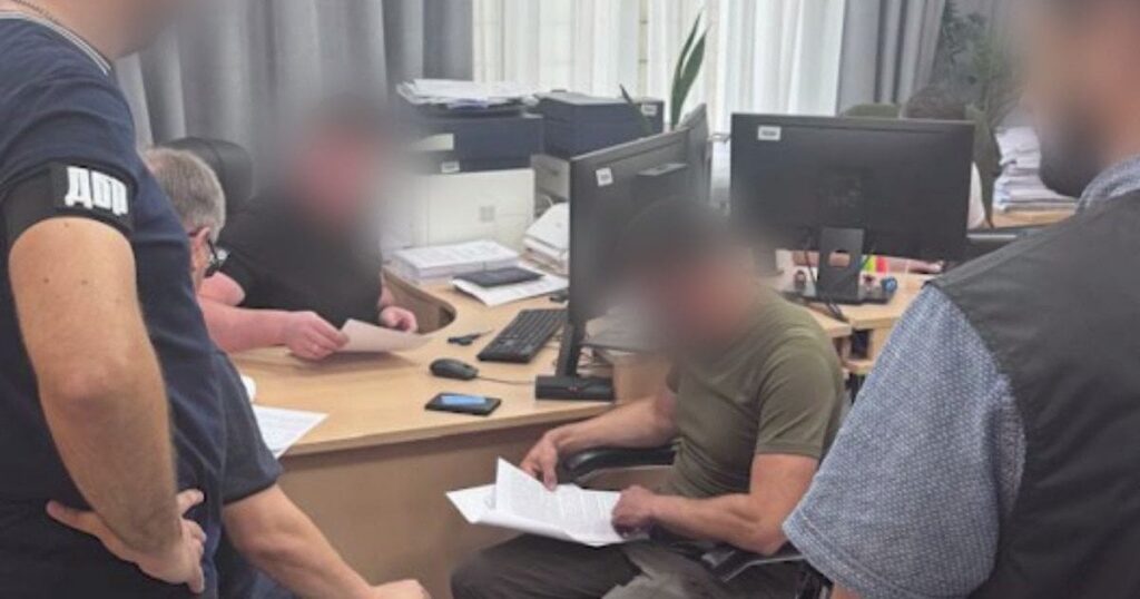 «Схоже, не остання підозра»: екскомандувач логістики ПС ЗСУ «нажив» квартир і машин на понад 20 млн грн