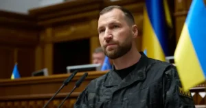 Міністерство Оборони: Євген Хмара — Цивільна Особа на Посаді, Спростування Чуток про ВЛК