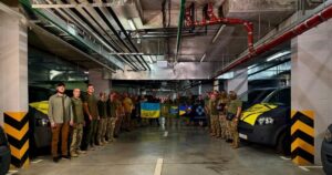 «Наш витратний матеріал»: MK Foundation передав ЗСУ буси, які на фронті «живуть як у пеклі»