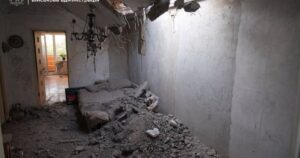 Російський дрон пробив стелю житлового будинку в Запоріжжі: деталі атаки
