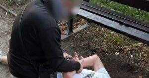 У Вроцлаві затримали чотирьох українців, які вимагали гроші з 22-річного чоловіка — Світ