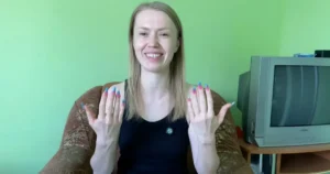Від $15 на годину до антидепресантів: історія українки, яка прожила в Канаді чотири роки та повернулася додому