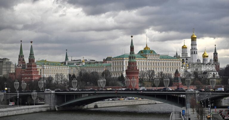 Масштабний збій інтернету в Росії: блекаут у Москві спричинив хаос у метро та проблеми з електроенергією