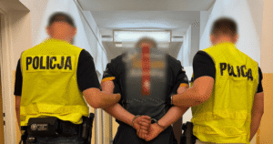 Напад на український магазин у Польщі: чоловік пограбував, розгромив та виганяв українців