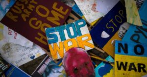Українці проти поступок: 60% відмовляються віддавати Донбас Росії за гарантії безпеки