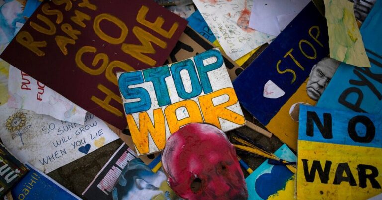 Українці проти поступок: 60% відмовляються віддавати Донбас Росії за гарантії безпеки
