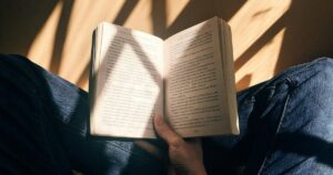 У країні ЄС хочуть замінити Ломоносова на Шевченка: подробиці