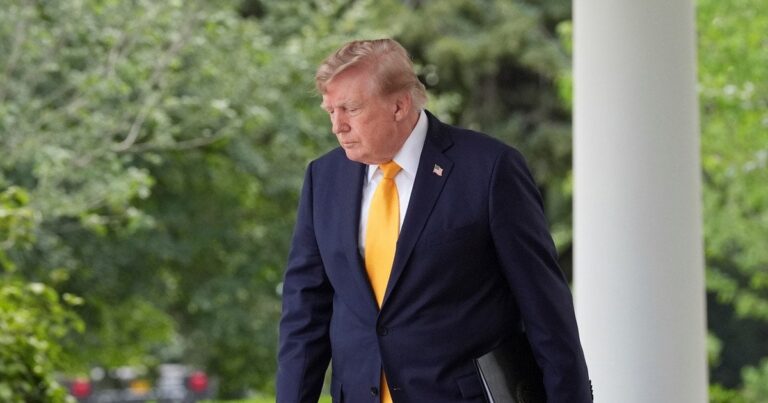 Тривожні показники здоров’я Дональда Трампа: що кажуть медики про його вагу та самопочуття