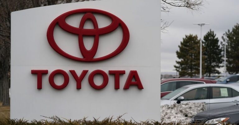 Toyota Україна: Знищення складу внаслідок російської атаки спричинило затримки постачання запчастин