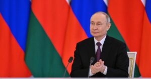 Вибори в Росії: Кремль усунув опозиційну партію «Яблуко» від виборів через страх перед антивоєнними настроями