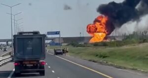 Збільшується Кількість Знищених Бензовозів Окупантів на Трасі Маріуполь — Джанкой: З’явилося Нове Відео