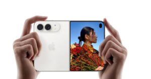 iPhone Duo: Перший складаний смартфон Apple викликав хвилю критики одразу після презентації
