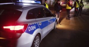 Побили та кинули пляшку в голову: у Польщі напали на українців через пісню