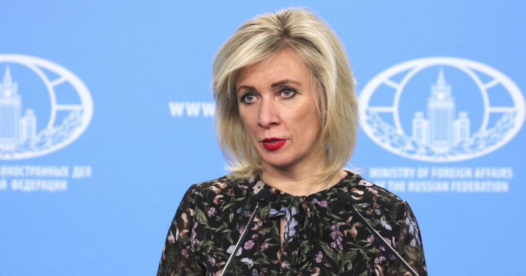 Заява Сікорського — Захарова відповіла про можливий напад РФ на Польщу та звинуватила в русофобії — Укрaїнa