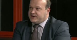 Мирні переговори: Чи мають сенс без припинення обстрілів? Дипломат про місію Віткоффа та Кушнера