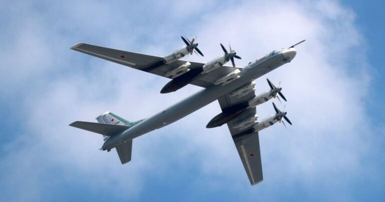 Україна поступово знищує стратегічну авіацію РФ: Ту-95 стають вразливими
