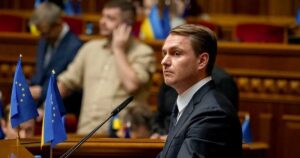 Скандал «Карфаген»: Чому генпрокурор Руслан Кравченко пішов у відставку, відкидаючи звинувачення