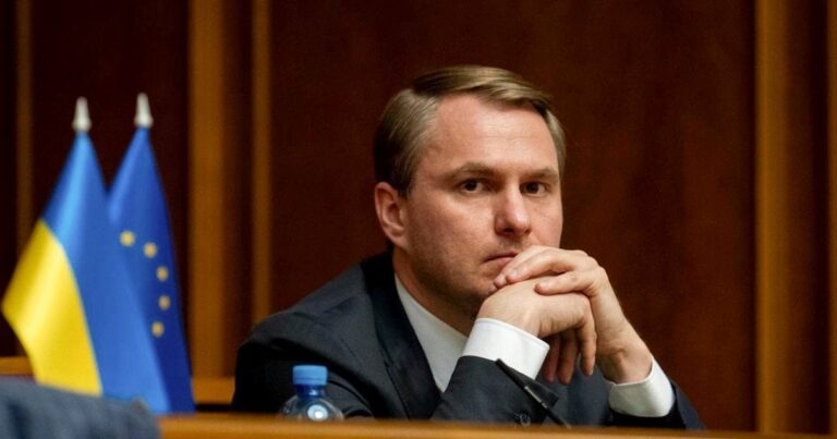 Руслан Кравченко подав у відставку: Заява Генерального прокурора України