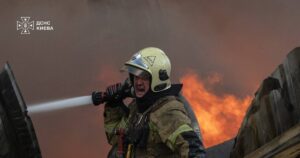 Київ після атаки РФ: п’ять загиблих та 35 поранених, усі пожежі ліквідовано