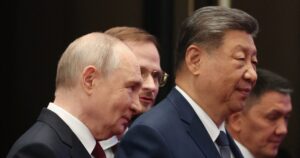Сі та Путін на саміті ШОС: Китай посилює зв’язки з Росією та виступає за багатополярний світ