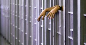 Відома телеведуча Сара Халіфа засуджена до смертної кари в Єгипті у справі про наркотики