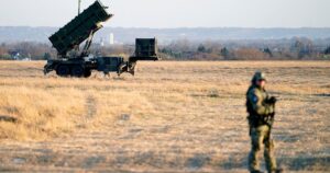 Скільки поляків підтримують передавання ракет до Patriot Україні: цифри розчаровують