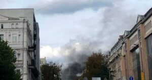 Атака на Київ 4 вересня: уламки дрона впали в центрі, пожежа біля СБУ та Золотих Воріт