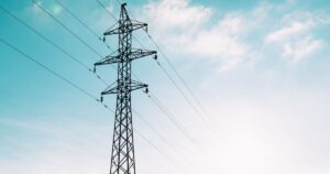 Росія атакує енергосистему: як ворог намагається відрізати лівобережну Україну від електрики