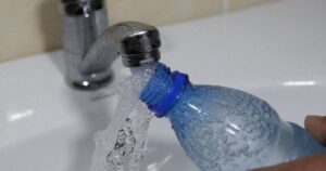 Черги до криниць у Вінниці: як блекаут вплинув на водопостачання міста