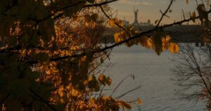 Ранкова атака балістикою на Київ: масштабні перебої зі світлом та наслідки удару