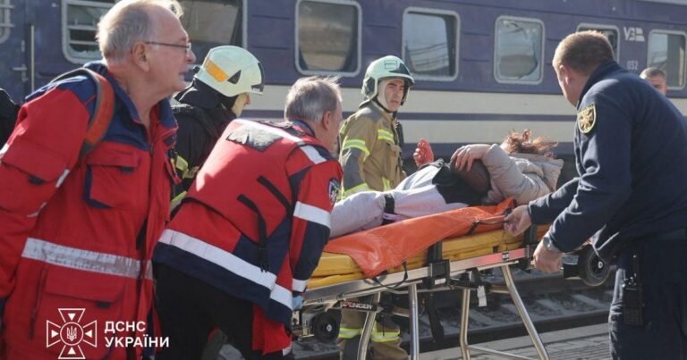 П’ять залізничників загинули внаслідок удару по вокзалу в Дніпрі: історії полеглих героїв