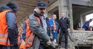 Ракетний удар по «Чернігівській»: коли відновлять роботу метро та що врятує Київ від колапсу