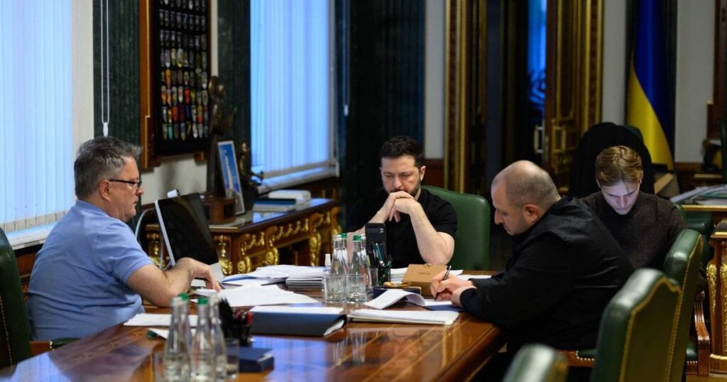 Розмова Зеленського з Віткоффом та Кушнером – що обговорили після зустрічі у Флориді — Політика