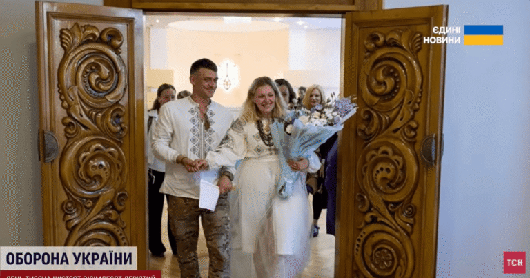 Кияни одружилися після ракетного удару: історія кохання, що вистояла перед обличчям війни