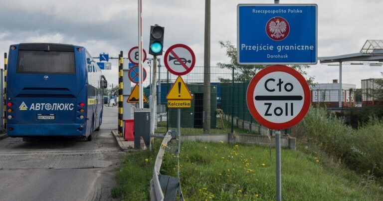 Зміни до фінансових вимог для в’їзду до Польщі: скільки готівки потрібно мати з собою