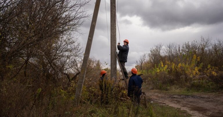 Росіяни знову атакували енергетичні об’єкти ДТЕК на Дніпропетровщині: наслідки та ситуація зі світлом