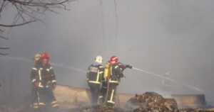 РФ атакувала Чернігів: підприємства зруйновано, є жертви і постраждалі