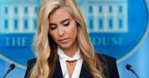 Кеті Захарія: П’ять днів на посаді речниці Трампа та причина її звільнення