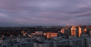 Каналізація зупинилася під час блекауту: що робити мешканцям багатоповерхівок і як облаштувати туалет удома