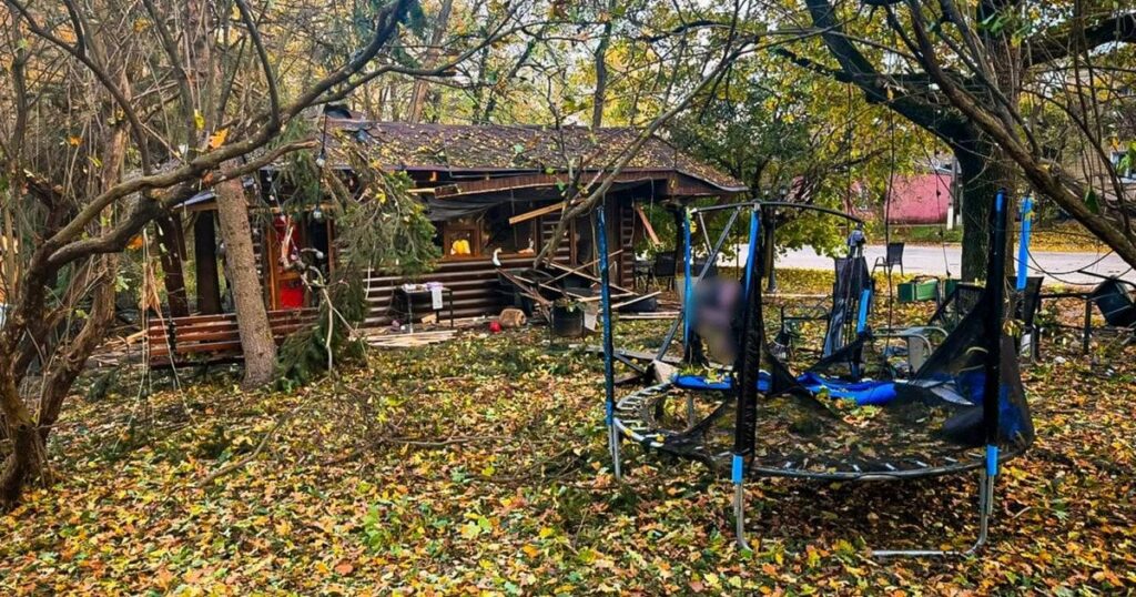 Росія прицільно вдарила по парку з дітьми: Синєгубов розкрив нові деталі атаки на Харківщину Росія прицільно вдарила по парку з дітьми: Синєгубов розкрив нові деталі атаки на Харківщину